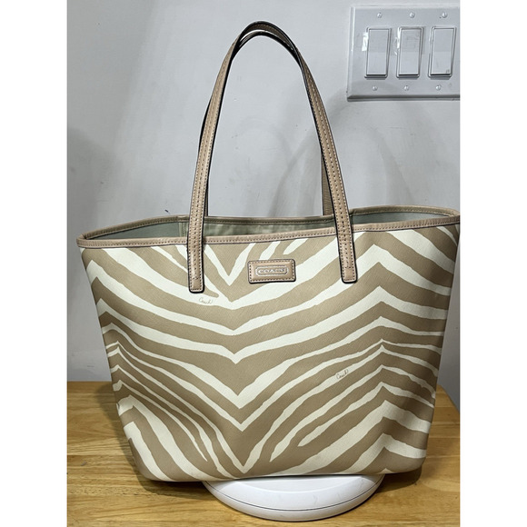 Coach zebra print Beige and White Tote Bag W 19", H 12", D 6". 1381 - Picture 1 of 7